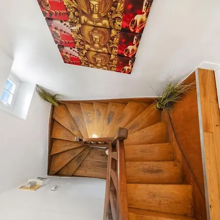 Apartment On The Rooftops Of - Marais *